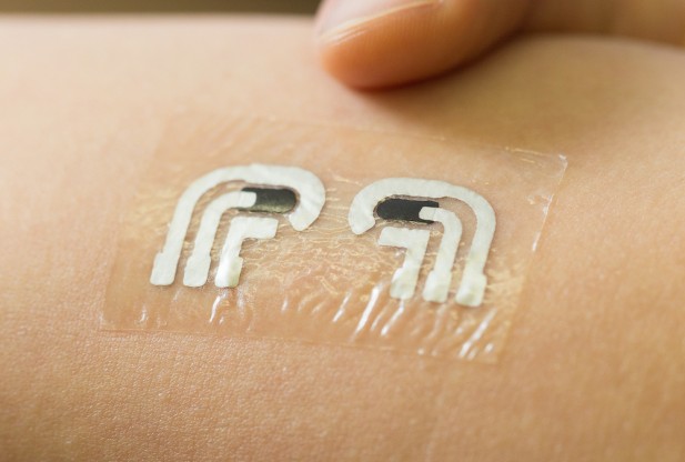 Noninvasive sensor tattoo detects glucose levels