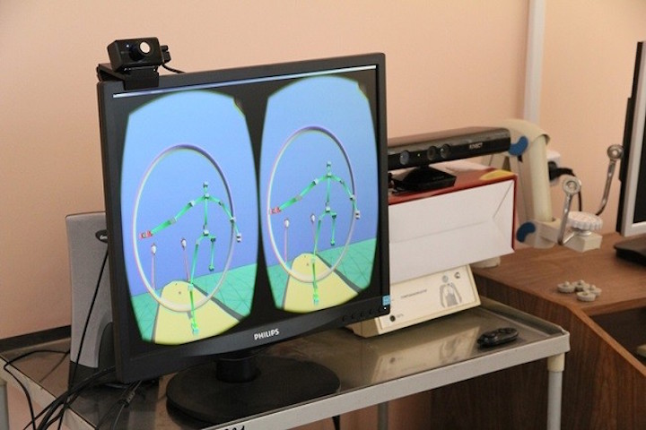 VR for early neurodegenerative disease detection, personalized rehabilitation