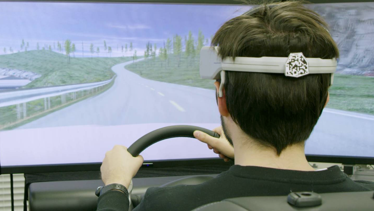 EEG + embedded sensors anticipate driver actions
