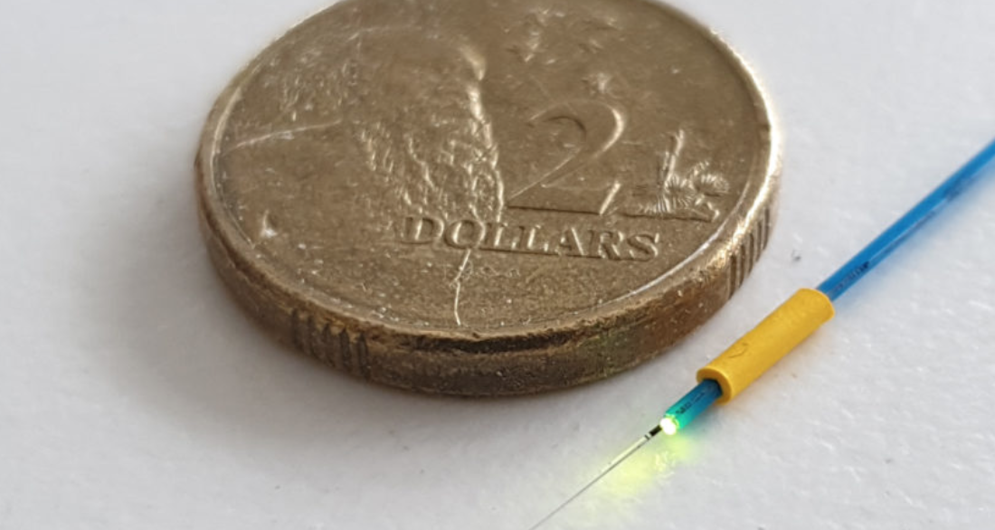 Tiny fiber optic sensor monitors blood flow in real-time